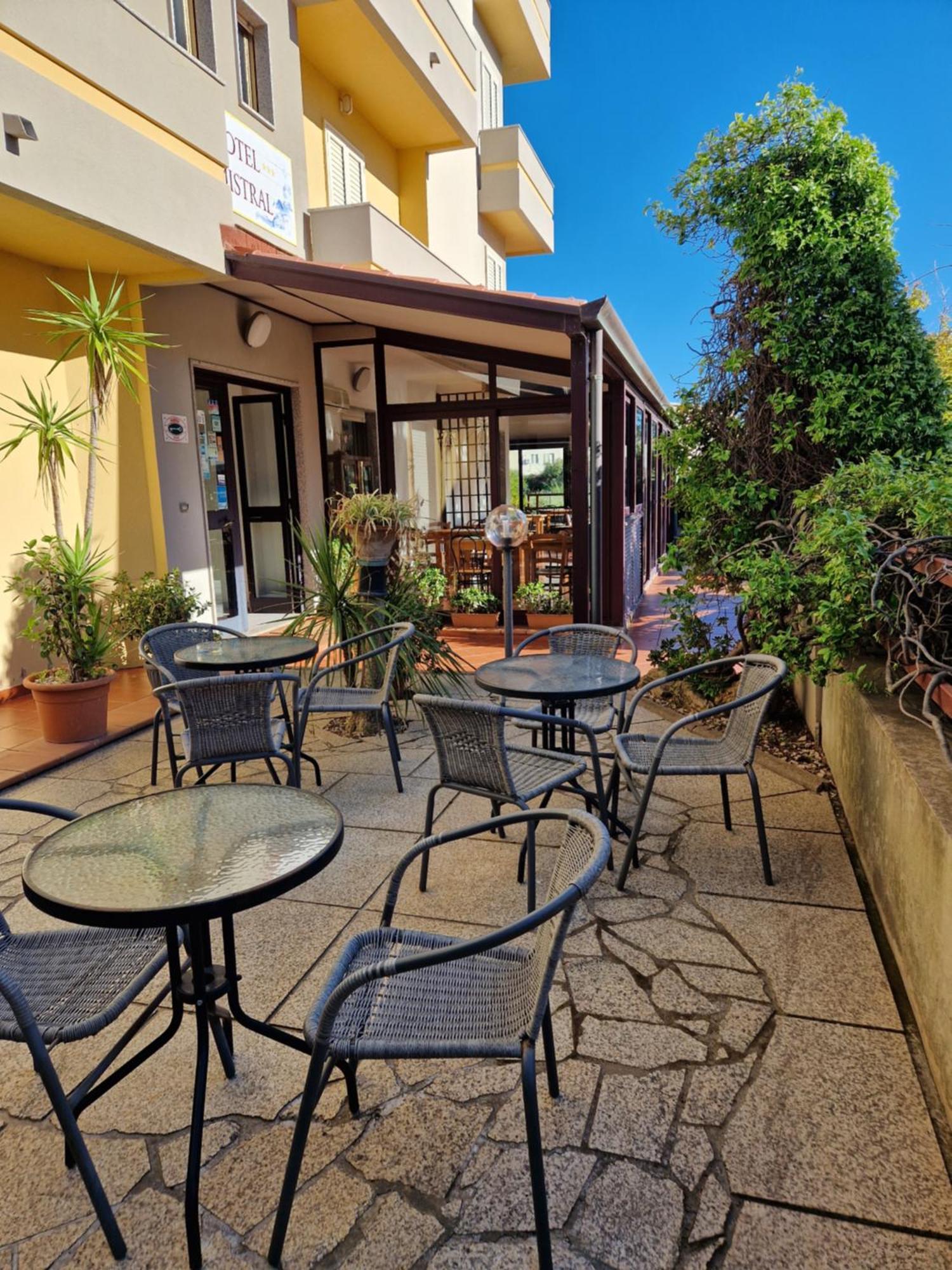 Hotel Mistral Alghero Exterior photo