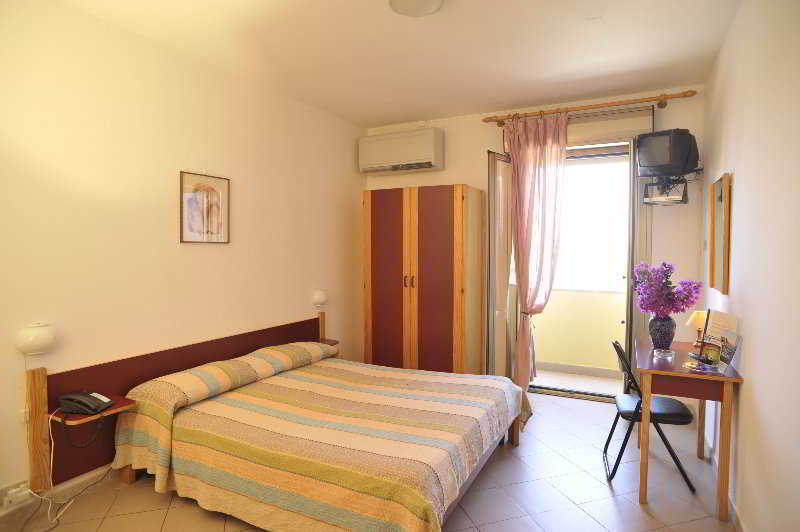 Hotel Mistral Alghero Exterior photo
